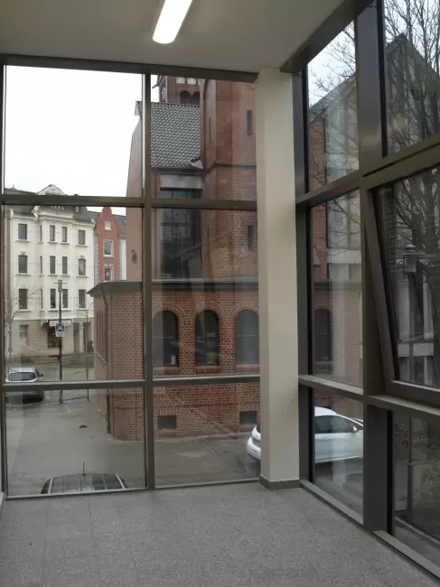  301.1 Treppenhaus innen.jpg